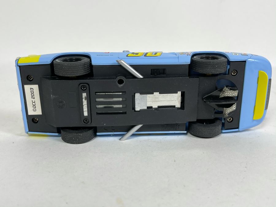 Carrera Evolution Dodge No. 30 Slot Car [Photo 7]
