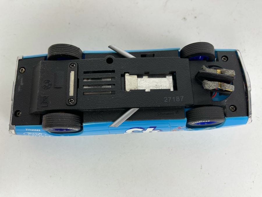 Carrera Richard Petty No. 43 Slot Car [Photo 7]