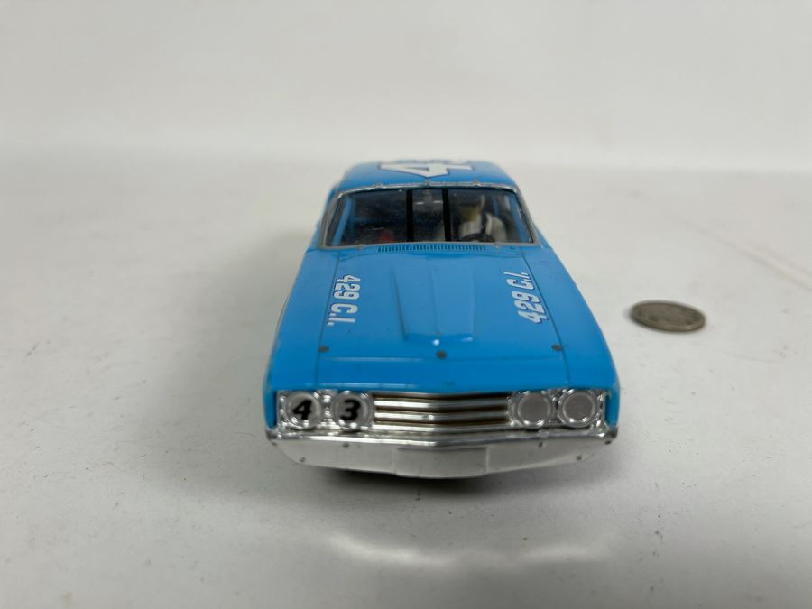 Carrera Richard Petty No. 43 Slot Car [Photo 4]