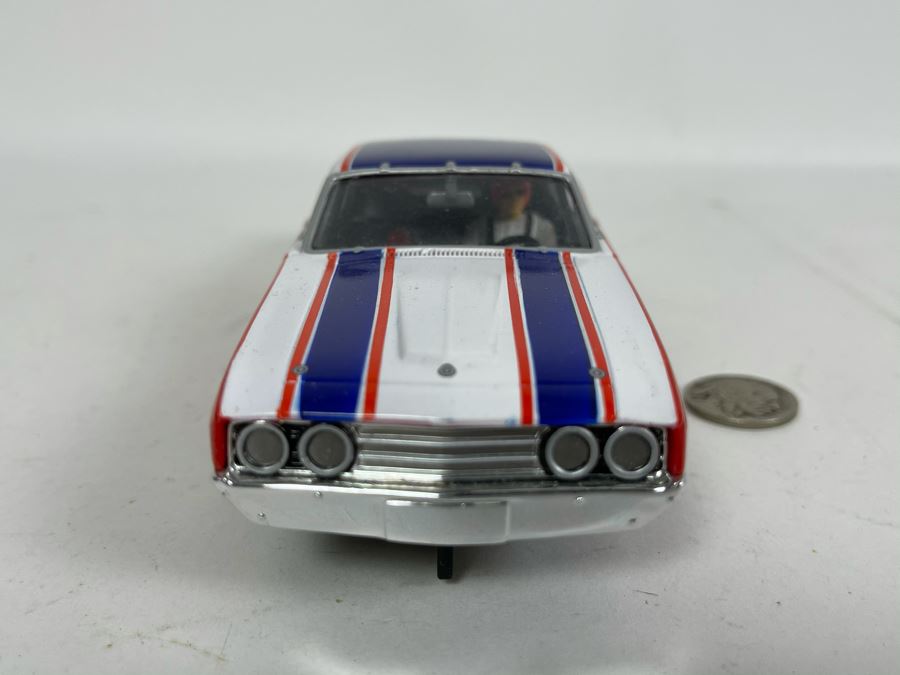 Carrera Ford Torino Bobby Unser No. 92 Slot Car [Photo 4]