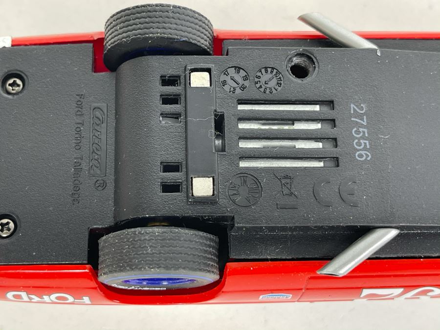 Carrera Ford Torino Bobby Unser No. 92 Slot Car [Photo 8]