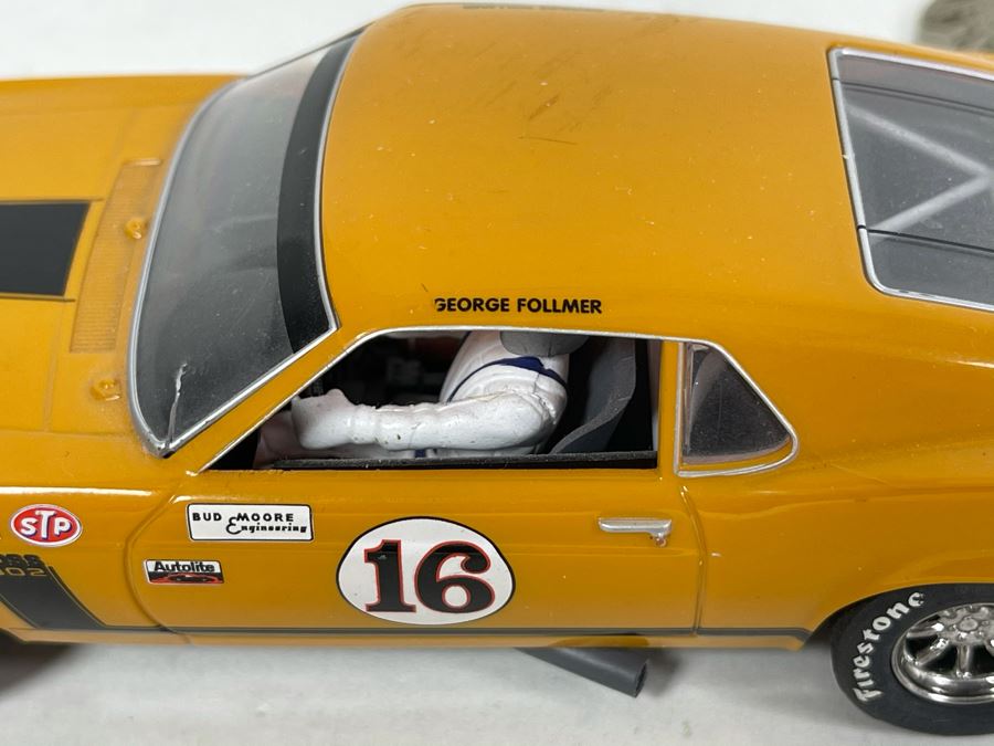 Scalextric Hornby Ford Mustang No. 16 Slot Car [Photo 7]