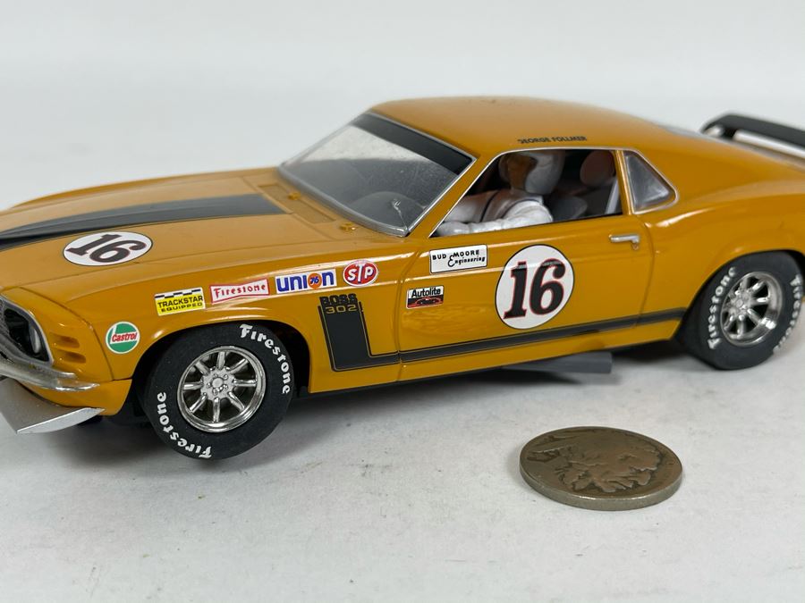 Scalextric Hornby Ford Mustang No. 16 Slot Car [Photo 2]