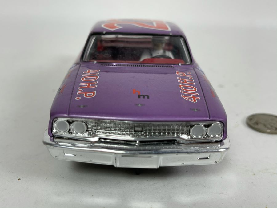 Revell Monogram Model Racing Fireball Roberts No. 22 Slot Car [Photo 5]