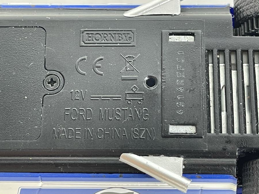 Scalextric Hornby Ford Mustang Slot Car [Photo 7]