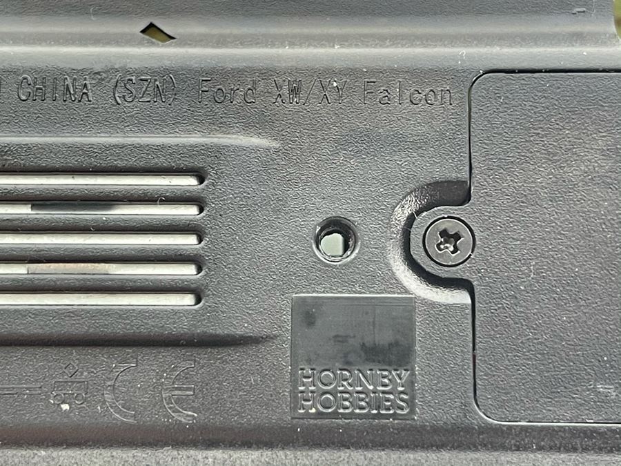 Scalextric Hornby Ford XW/XY Falcon Slot Car [Photo 8]