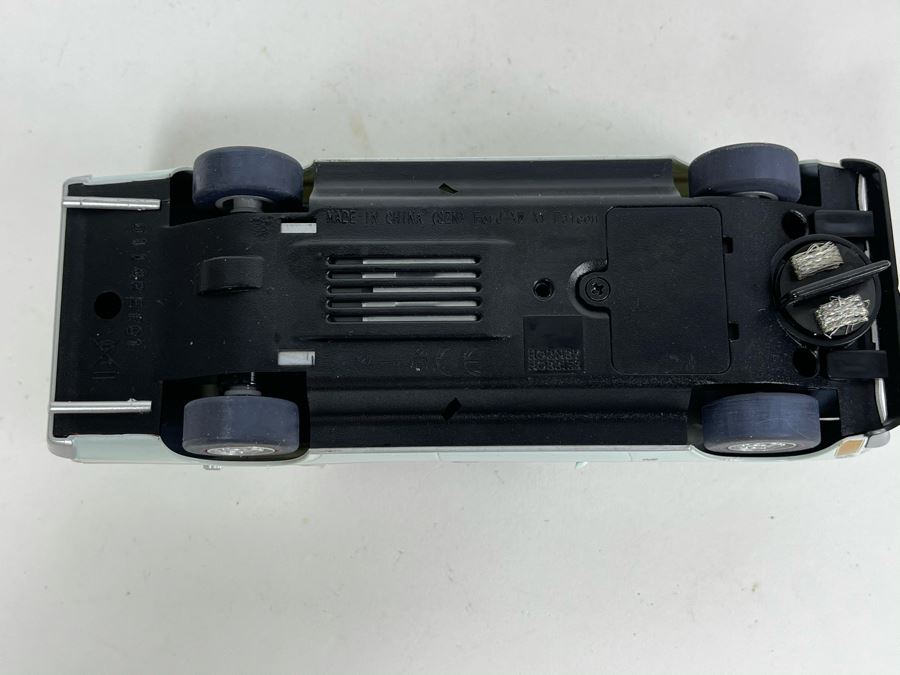 Scalextric Hornby Ford XW/XY Falcon Slot Car [Photo 6]