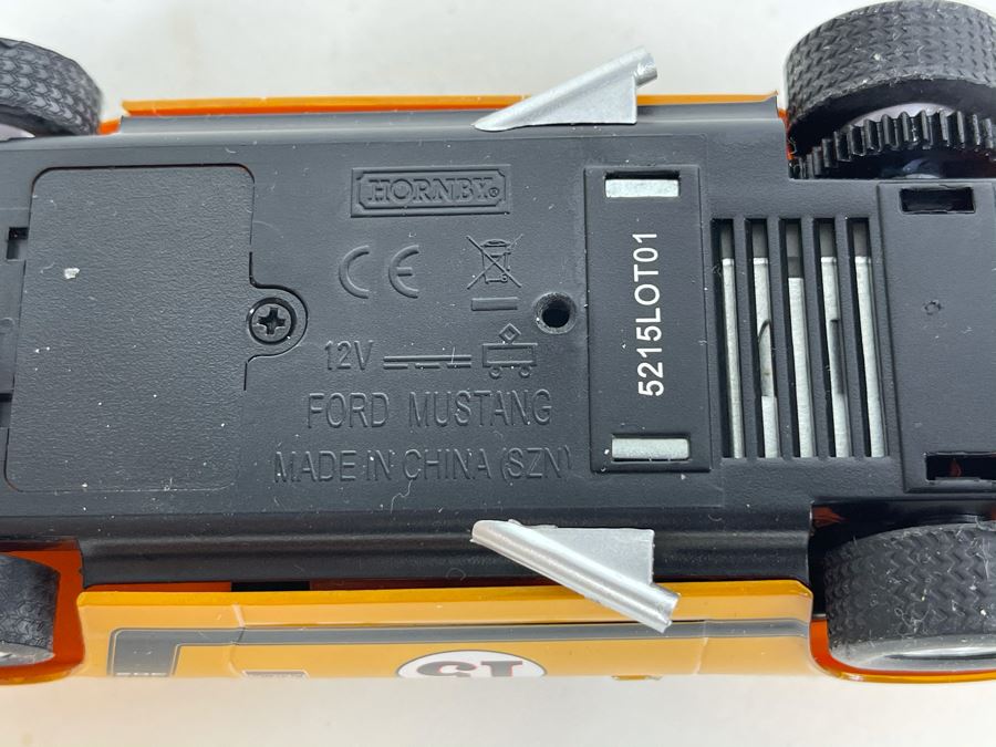 Scalextric Hornby Ford Mustang Slot Car [Photo 8]