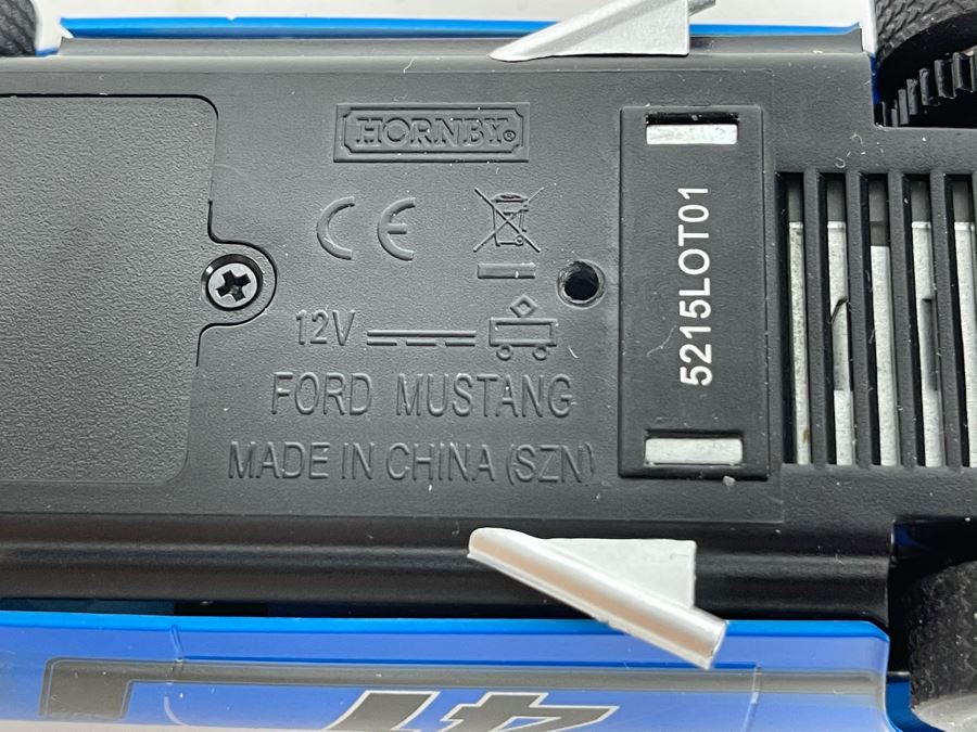 Scalextric Hornby Ford Mustang Slot Car [Photo 9]
