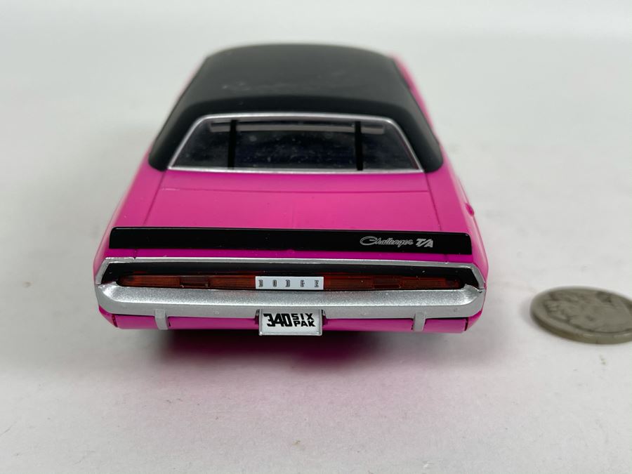 Scalextric Hornby Dodge Challenger Slot Car [Photo 6]