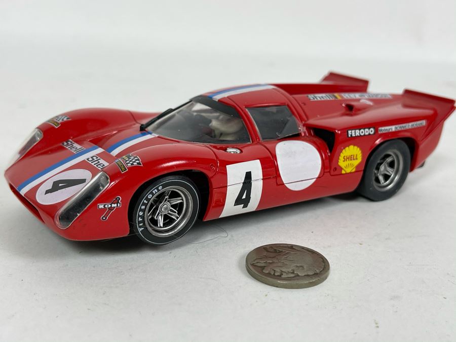 Fly Classics LOLA T70 Mk 3B Slot Car [Photo 3]