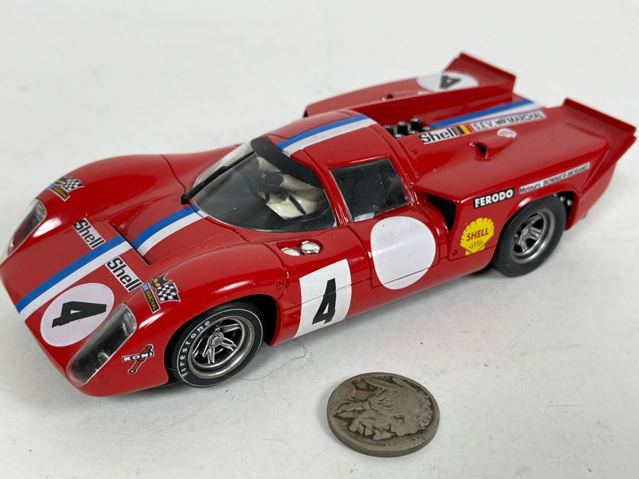 Fly Classics LOLA T70 Mk 3B Slot Car [Photo 4]
