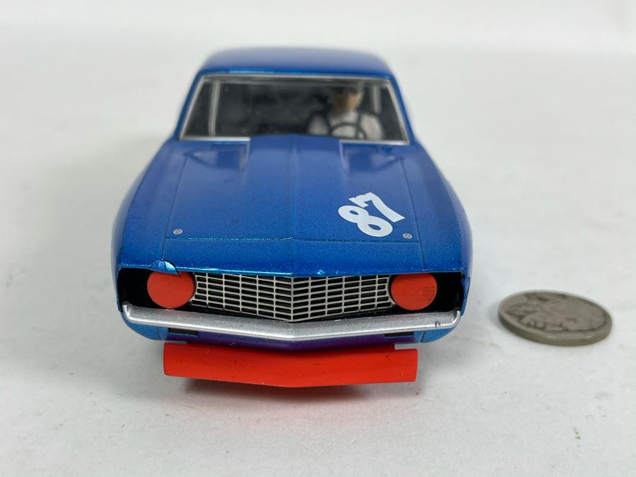 Scalextric Hornby 1969 Chevrolet Camaro No. 87 Slot Car [Photo 4]