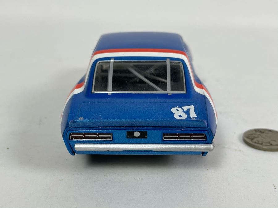 Scalextric Hornby 1969 Chevrolet Camaro No. 87 Slot Car [Photo 5]