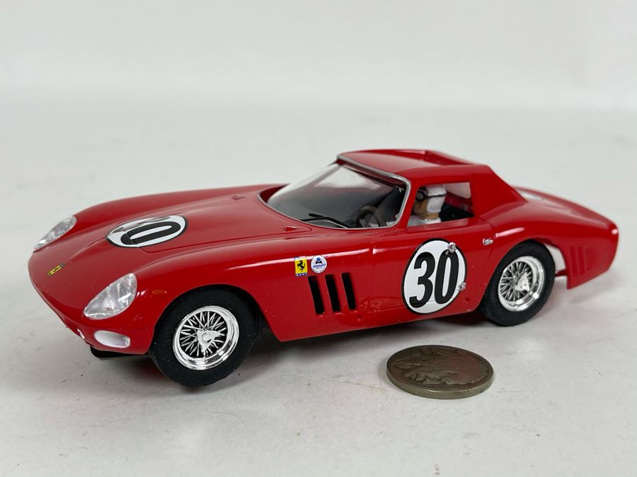 Revell Monogram Model Racing No. 30 Ferrari 250 GTO Slot Car [Photo 1]