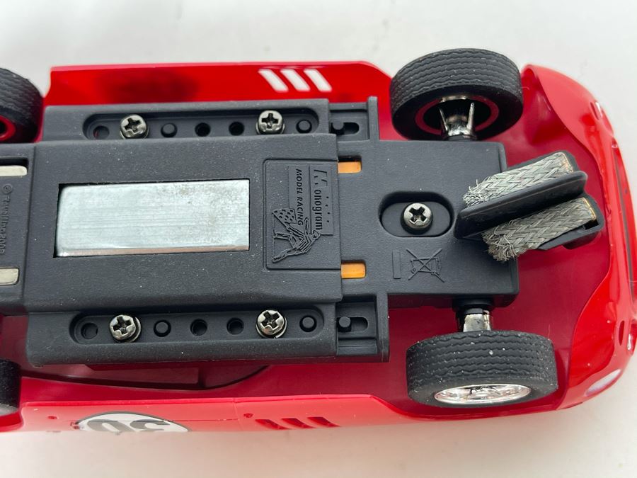 Revell Monogram Model Racing No. 30 Ferrari 250 GTO Slot Car [Photo 6]