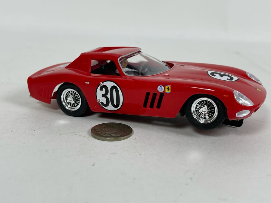 Revell Monogram Model Racing No. 30 Ferrari 250 GTO Slot Car [Photo 2]