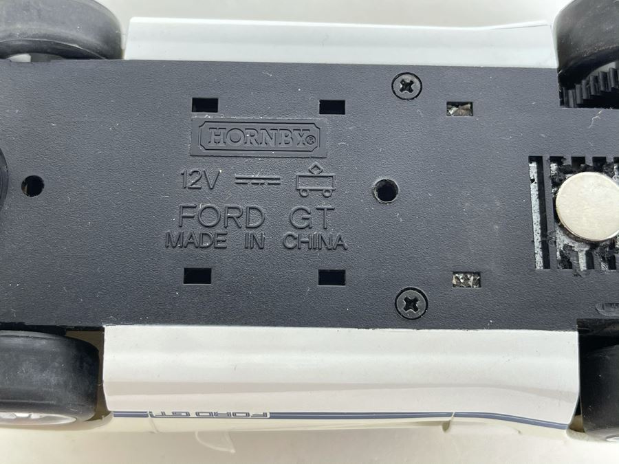 Scalextric Hornby Ford GT Slot Car [Photo 9]