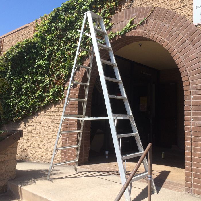 Large Keller Industrial 10' Aluminum Ladder