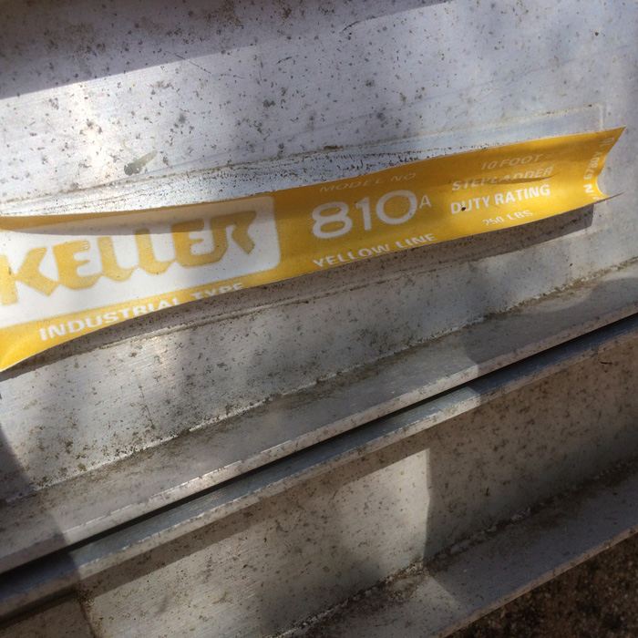 Large Keller Industrial 10' Aluminum Ladder [Photo 8]