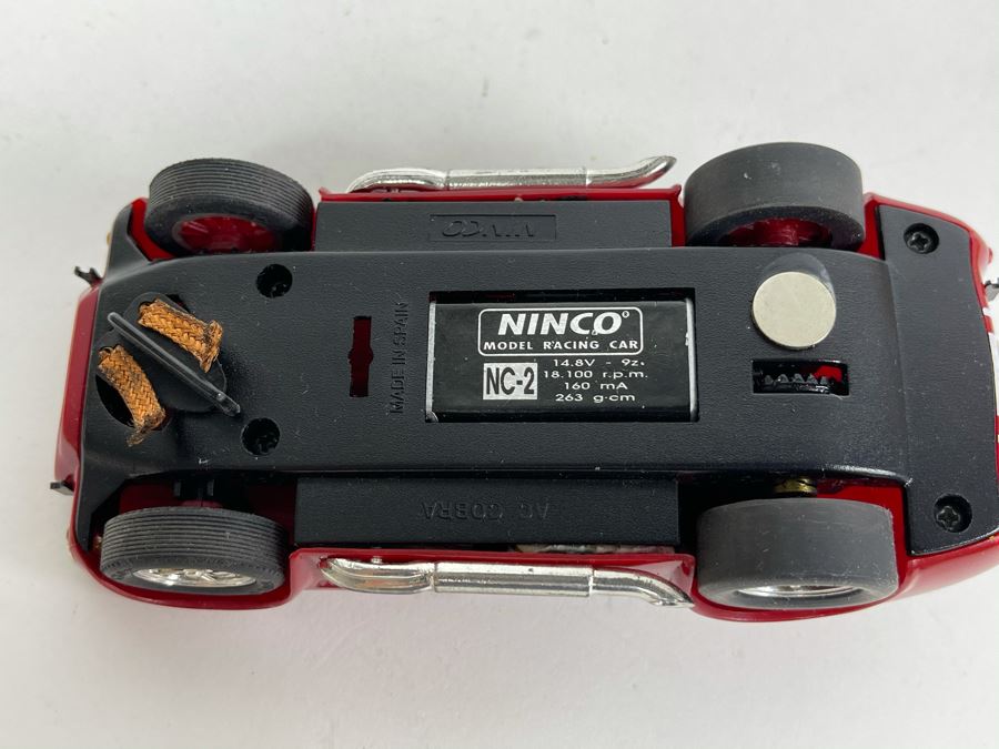 NINCO Model Racing Car AC Cobra No. 23 Slot Car [Photo 6]