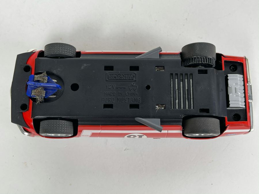 Scalextric Hornby Ford Mustang No. 15 Slot Car [Photo 5]