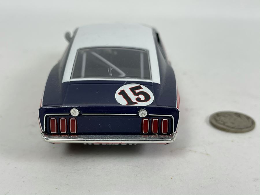 Scalextric Hornby Ford Mustang No. 15 Slot Car [Photo 4]