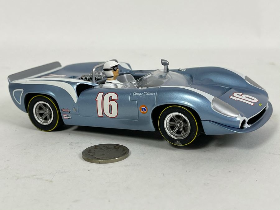 Revell Monogram Model Racing Lola T-70 MK II George Follmer No. 16 [Photo 3]