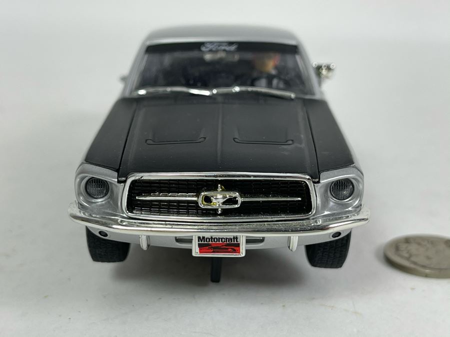 Carrera 1967 Ford Mustang No. 29 Slot Car [Photo 4]