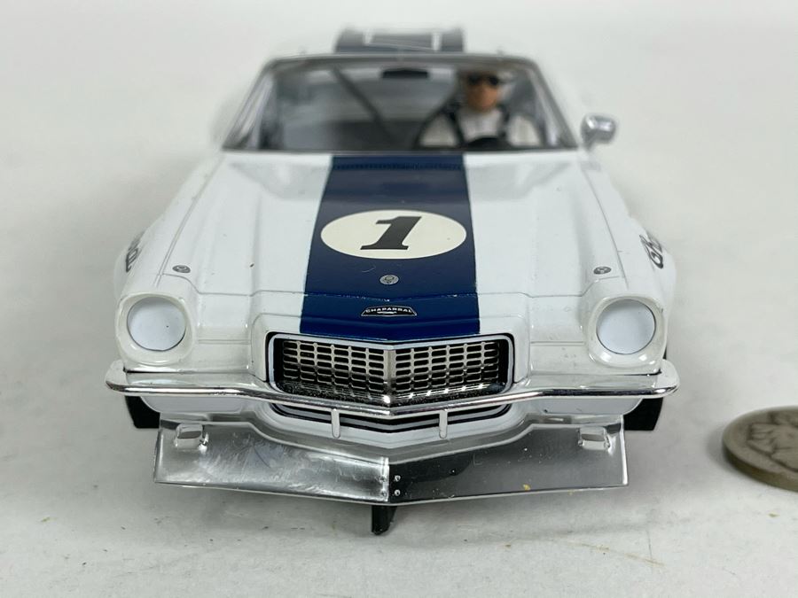 Scalextric Hornby 1970 Chevrolet Camaro No. 1 Slot Car [Photo 4]