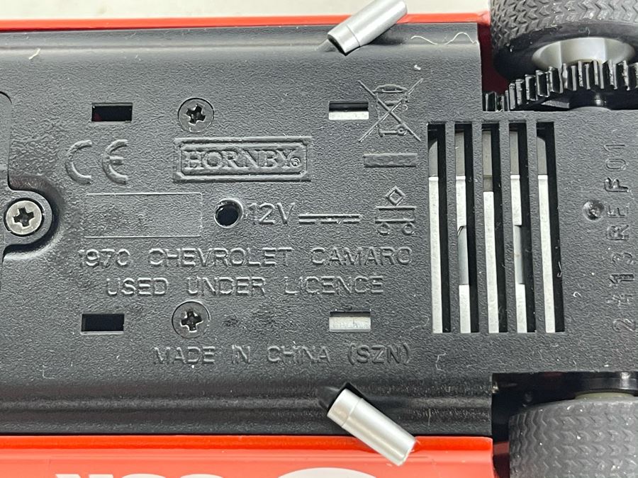 Scalextric Hornby 1970 Chevrolet Camaro No. 46 Slot Car [Photo 7]