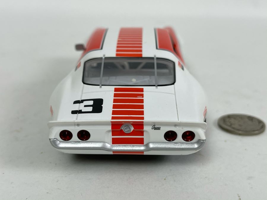 Scalextric Hornby 1970 Chevrolet Camaro Slot Car [Photo 5]