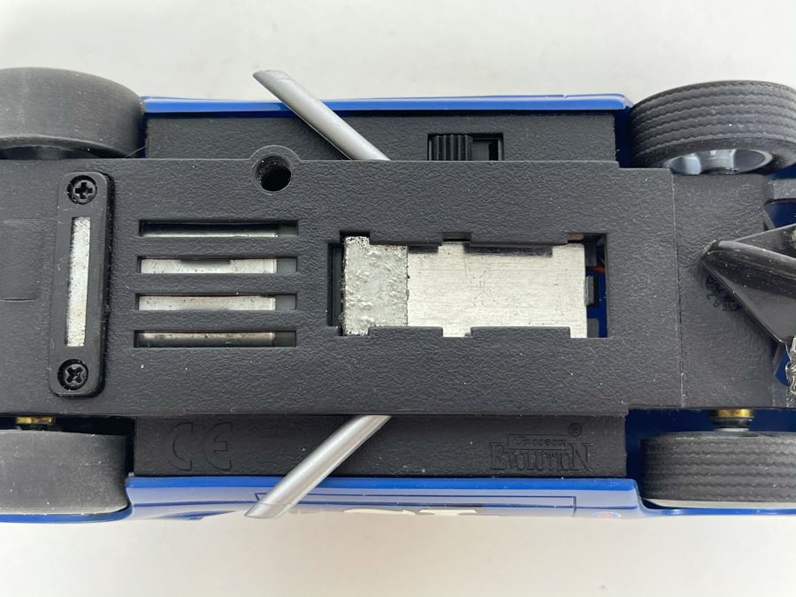 Carrera Evolution Dan Gurney Plymouth Superbird No. 42 Slot Car [Photo 8]