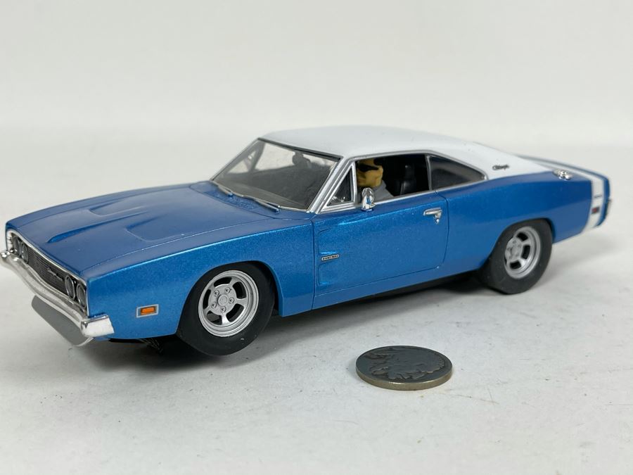 Carrera Evolution Charger 500 Slot Car With California Plates 'TERMINATR' [Photo 2]