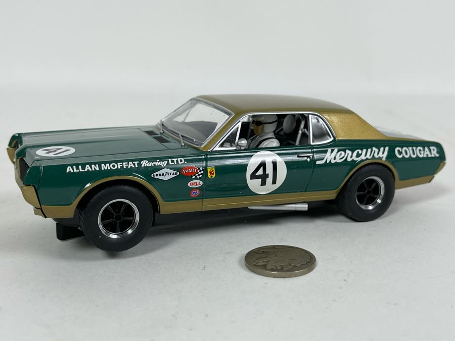 Scalextric Hornby Ford Mercury Cougar No. 41 Slot Car [Photo 1]