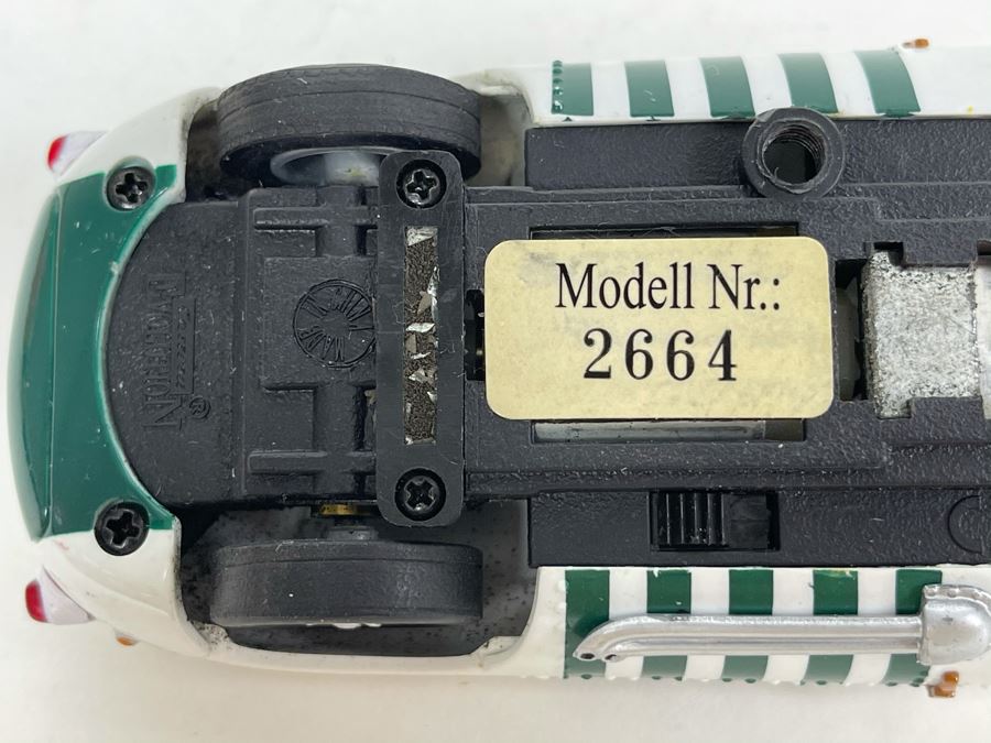 Carrera Evolution Limited Edition Jaguar D-Type No. 42 Slot Car [Photo 6]