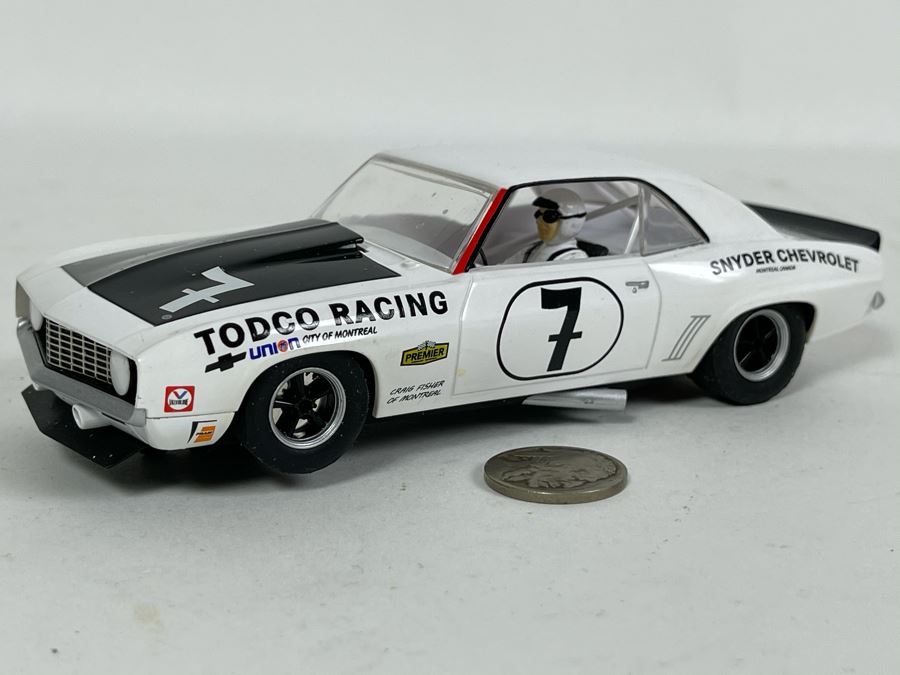 Scalextric Hornby 1969 Chevrolet Camaro No. 7 Slot Car [Photo 2]