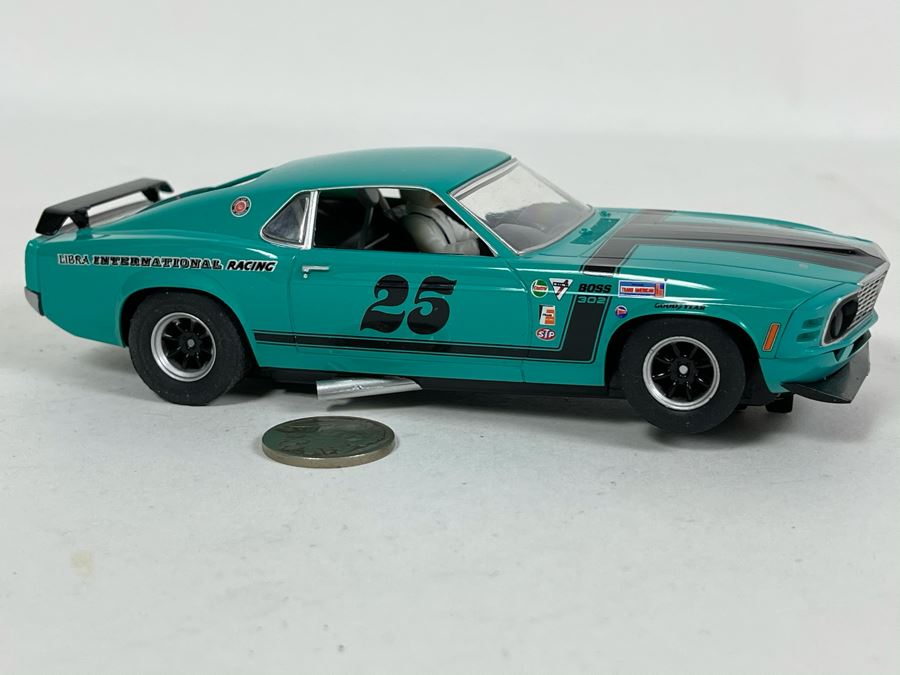 Scalextric Hornby Ford Mustang No. 25 Slot Car [Photo 2]