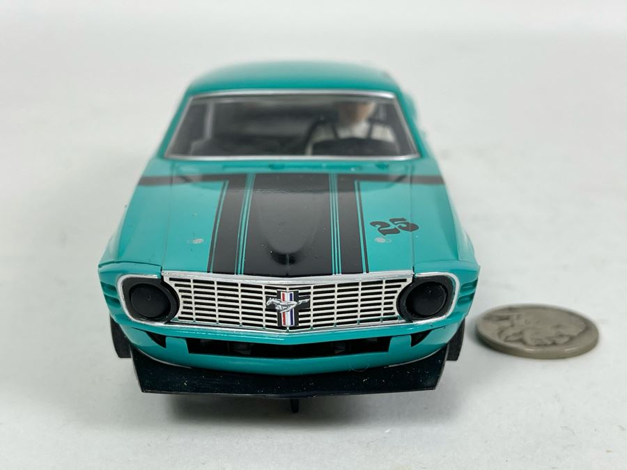 Scalextric Hornby Ford Mustang No. 25 Slot Car [Photo 3]