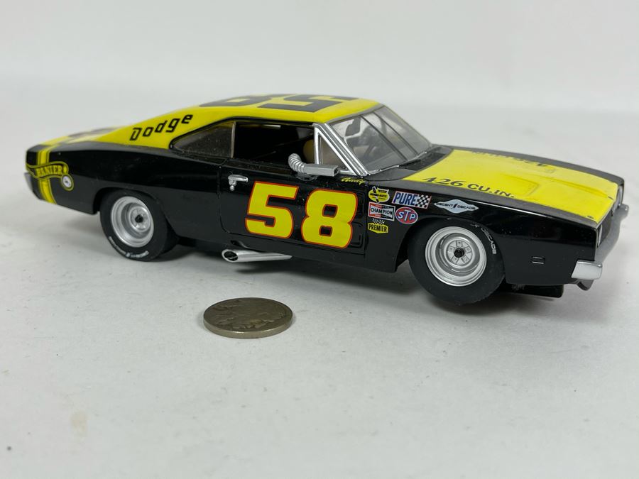 Carrera Dodge Charger 500 Andy Hampton No. 58 Slot Car [Photo 2]