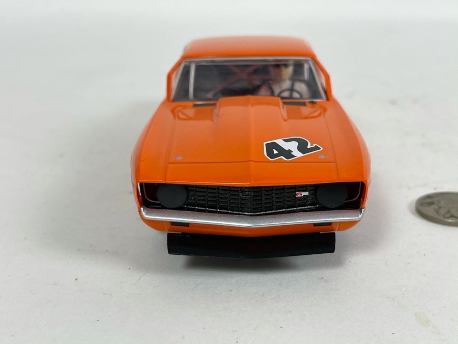 Scalextric Hornby 1969 Chevrolet Camaro No. 42 Slot Car [Photo 3]