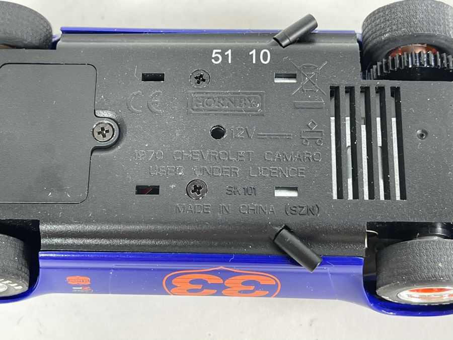 Scalextric Hornby 1970 Chevrolet Camaro No. 33 Slot Car [Photo 6]