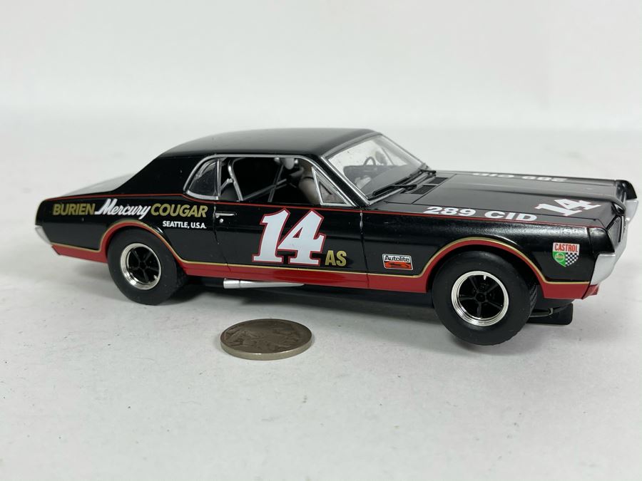 Scalextric Hornby Ford Mercury Cougar No. 14 Slot Car [Photo 2]