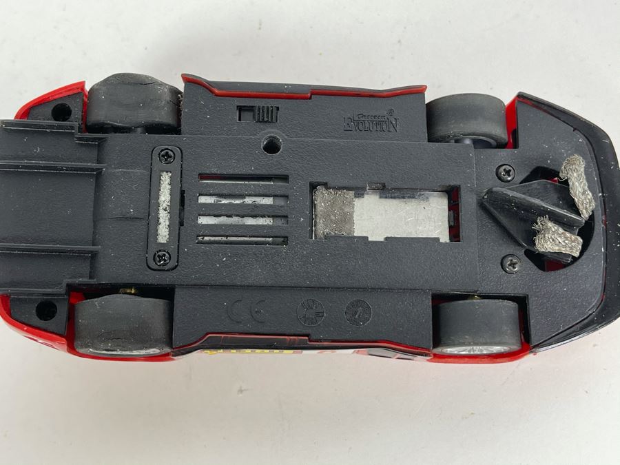 Carrera Evolution Ferrari 575 GTC No. 9 Slot Car [Photo 5]