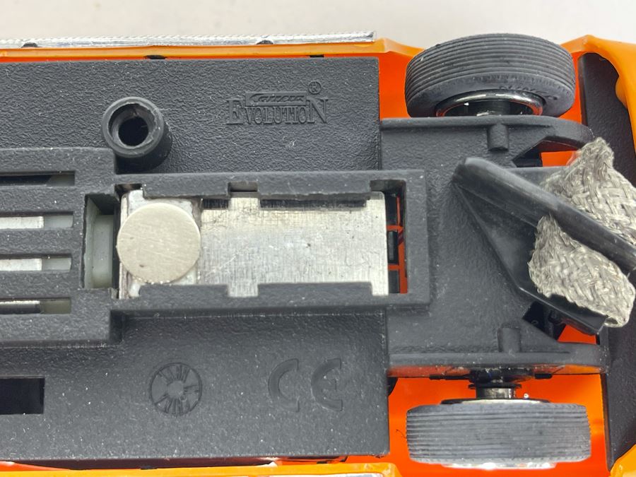 Carrera Evolution 1970 Plymouth HEMI Cuda Slot Car [Photo 6]