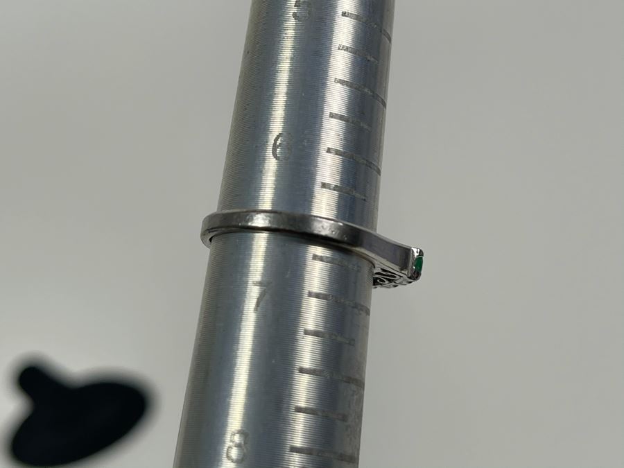 18K Gold Emerald Ring Size 6.5 2.5g (One Of Three Rings In Sale) [Photo 14]