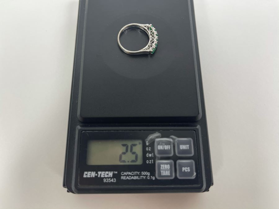 18K Gold Emerald Ring Size 6.5 2.5g (One Of Three Rings In Sale) [Photo 15]