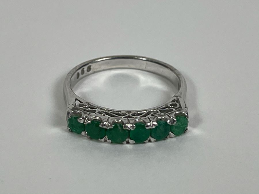 18K Gold Emerald Ring Size 6.5 2.5g (One Of Three Rings In Sale) [Photo 2]