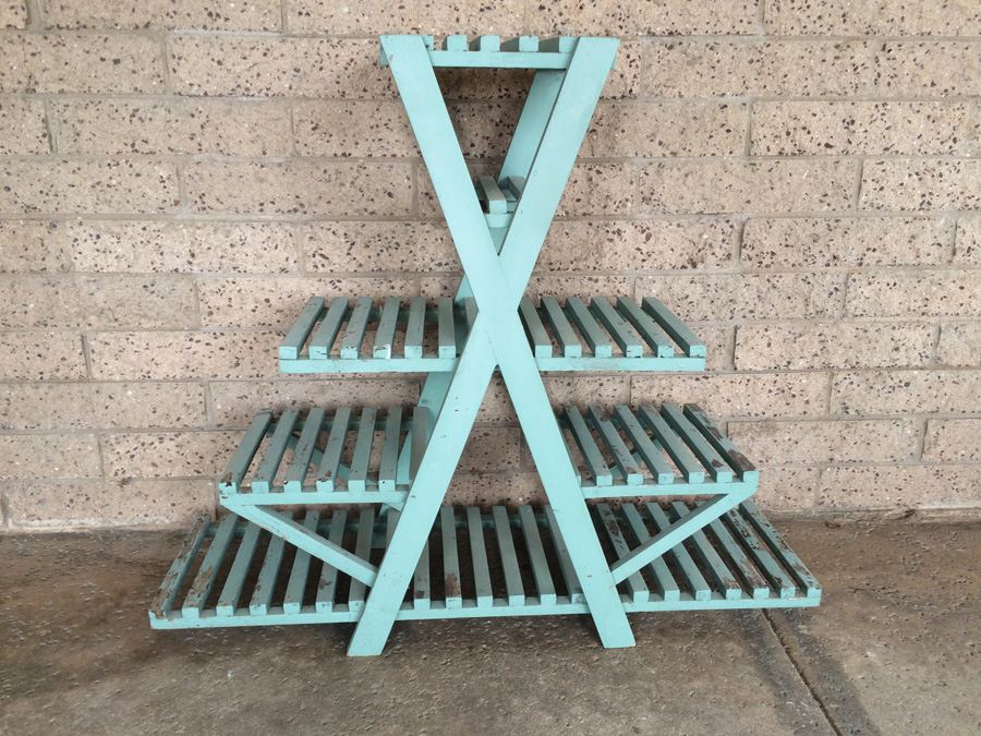 Green Wooden Shelving Unit [Photo 4]