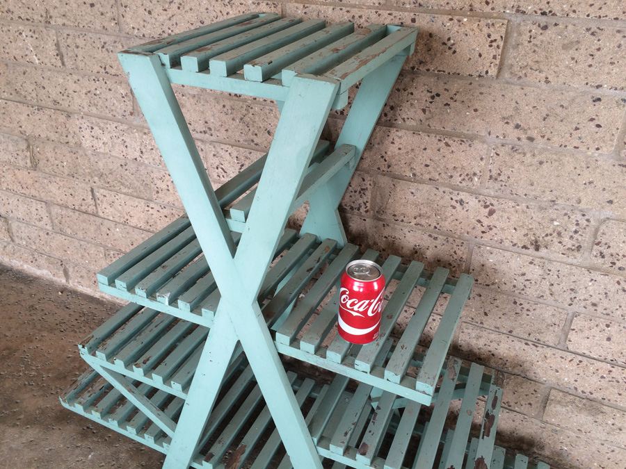 Green Wooden Shelving Unit [Photo 6]